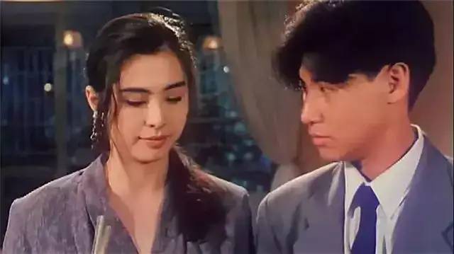 1990年王祖贤最高产，一年拍10部影片，最后一部造型最吓人